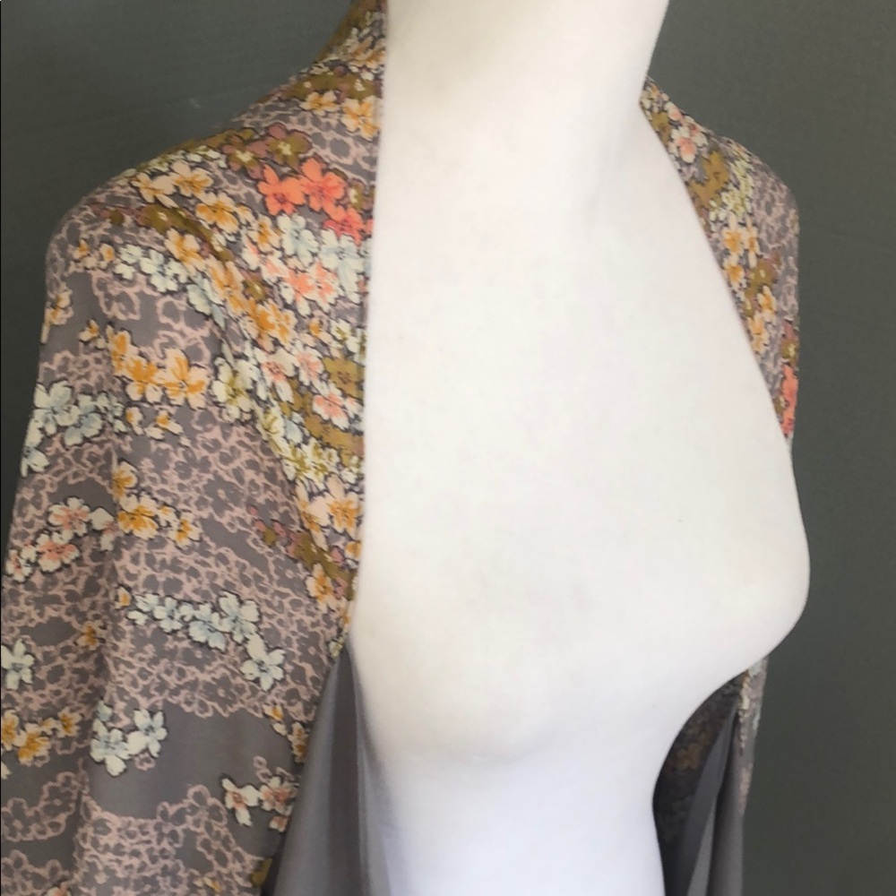 One Size Fits Most Resortwear Beach Coverup Poolside Shawl